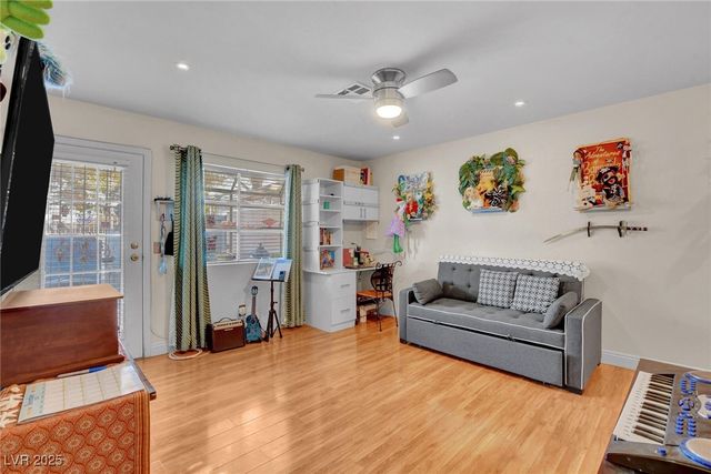 2120 Chertsey Drive D, Las Vegas, NV 89108