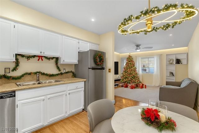 2120 Chertsey Drive D, Las Vegas, NV 89108