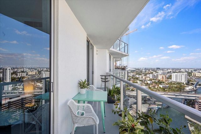 185 SW 7 St 3407, Miami, FL 33130