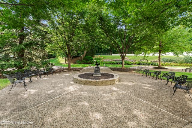 5100 Us Highway 42, 532, Louisville, KY 40241
