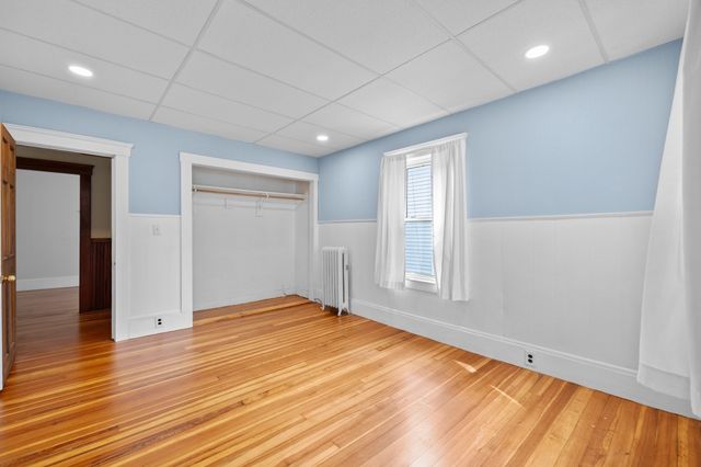 272 Shaw St, Lowell, MA 01851
