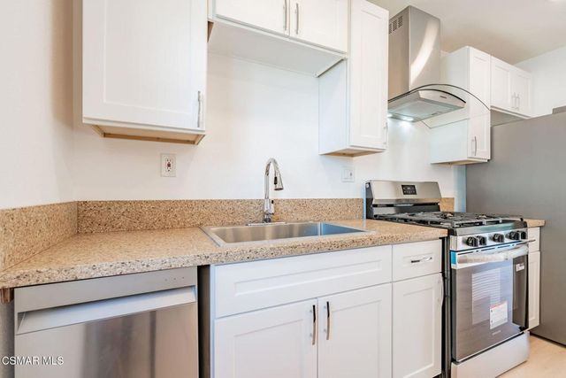 2260 Dogwood Street, Simi Valley, CA 93065