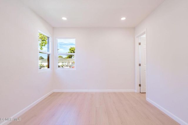 2260 Dogwood Street, Simi Valley, CA 93065