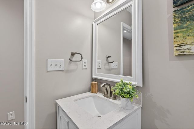 1607 Dellaire Drive, Elizabeth City, NC 27909