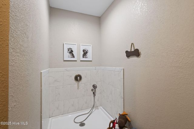 1607 Dellaire Drive, Elizabeth City, NC 27909