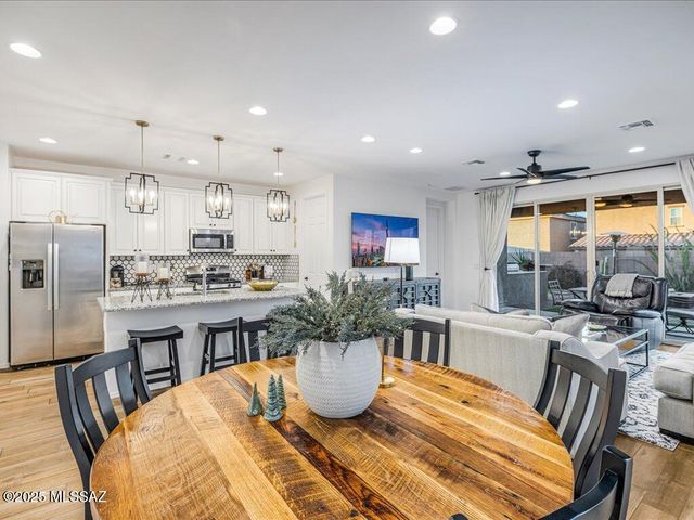 11913 E Ryscott Circle, Vail, AZ 85641