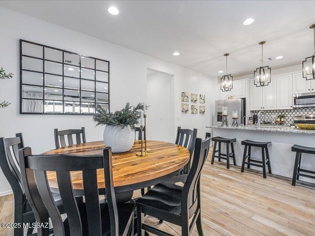 11913 E Ryscott Circle, Vail, AZ 85641