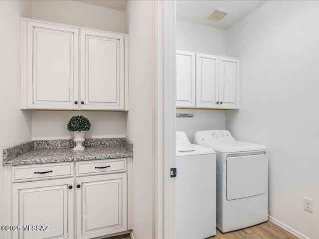 11913 E Ryscott Circle, Vail, AZ 85641