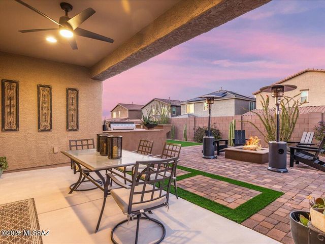 11913 E Ryscott Circle, Vail, AZ 85641