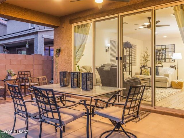 11913 E Ryscott Circle, Vail, AZ 85641