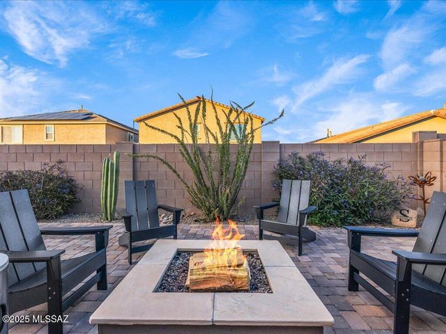 11913 E Ryscott Circle, Vail, AZ 85641