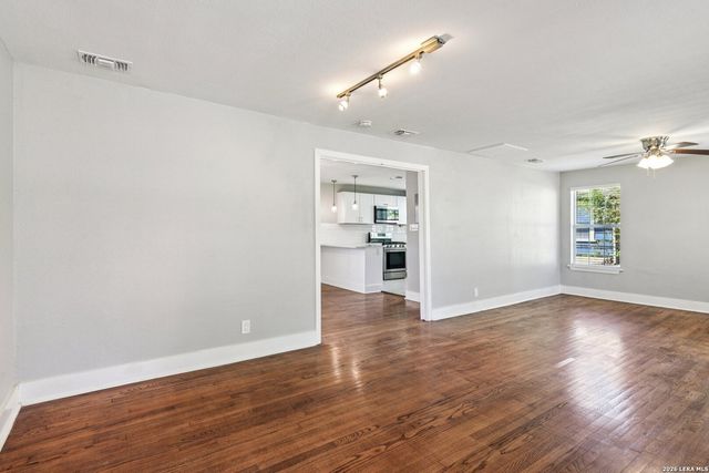 1080 Ivy, Terrell Hills, TX 78209