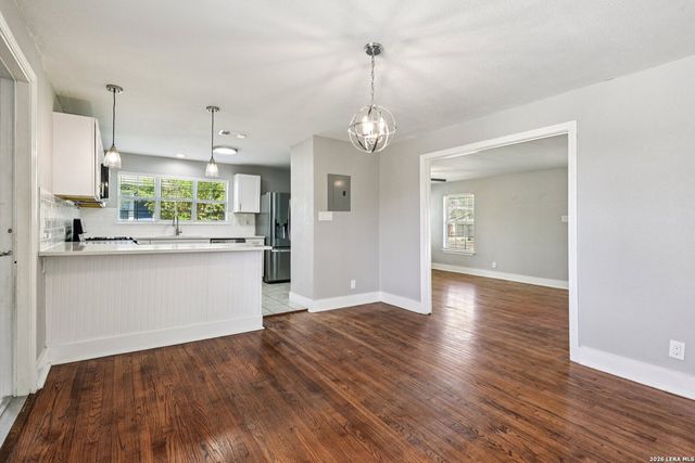 1080 Ivy, Terrell Hills, TX 78209