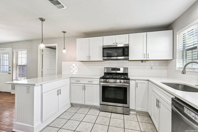 1080 Ivy, Terrell Hills, TX 78209