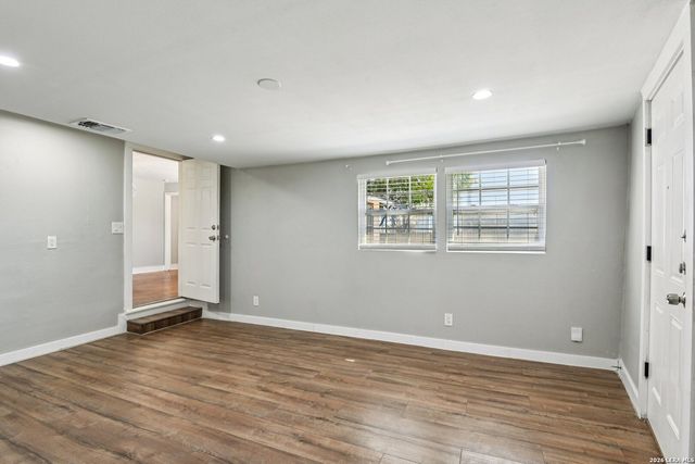 1080 Ivy, Terrell Hills, TX 78209