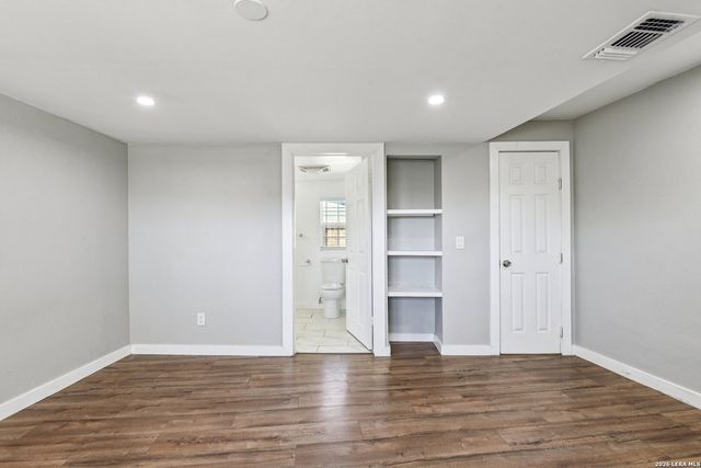 1080 Ivy, Terrell Hills, TX 78209