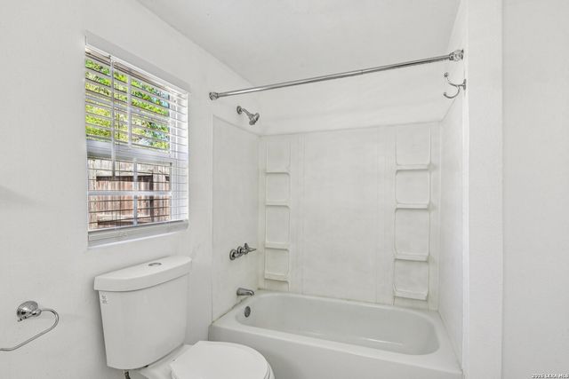 1080 Ivy, Terrell Hills, TX 78209