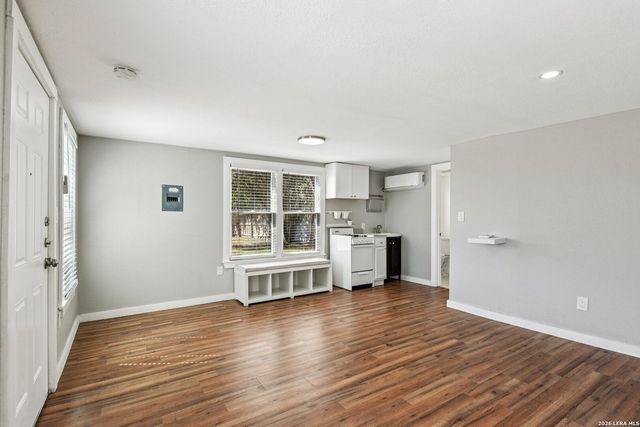 1080 Ivy, Terrell Hills, TX 78209