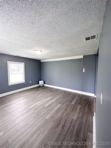 1629 Walnut Street, Muskogee, OK 74403