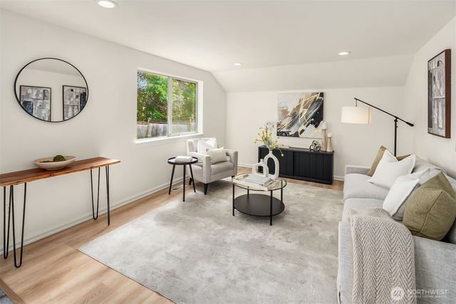 22929 SE 282nd Street, Maple Valley, WA 98038