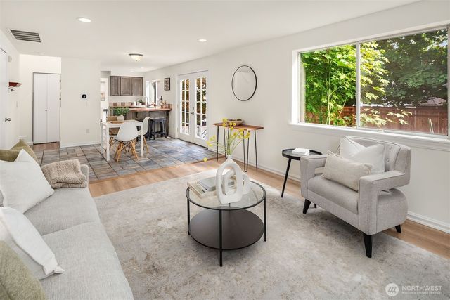 22929 SE 282nd Street, Maple Valley, WA 98038