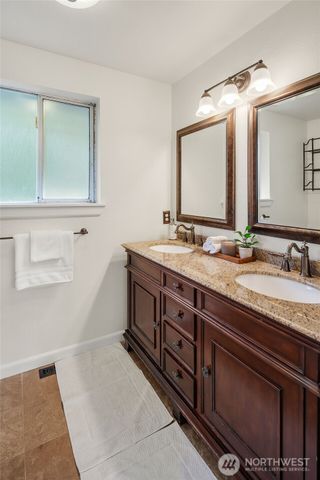 22929 SE 282nd Street, Maple Valley, WA 98038