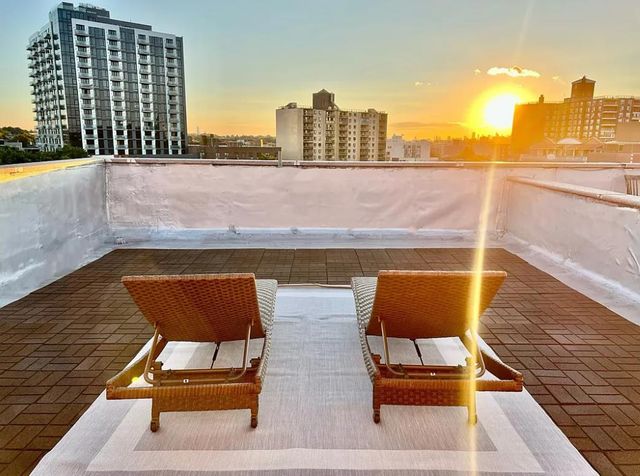 5310 90th St Apt 4A, New York City, NY 11373