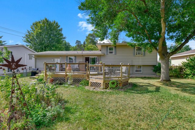 1024 15th Street W, Hastings, MN 55033