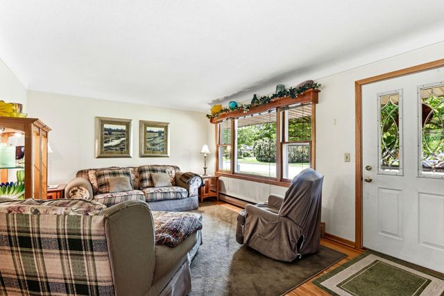 1024 15th Street W, Hastings, MN 55033