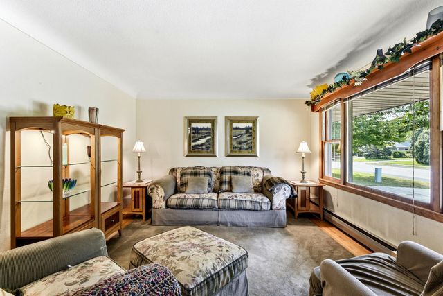 1024 15th Street W, Hastings, MN 55033
