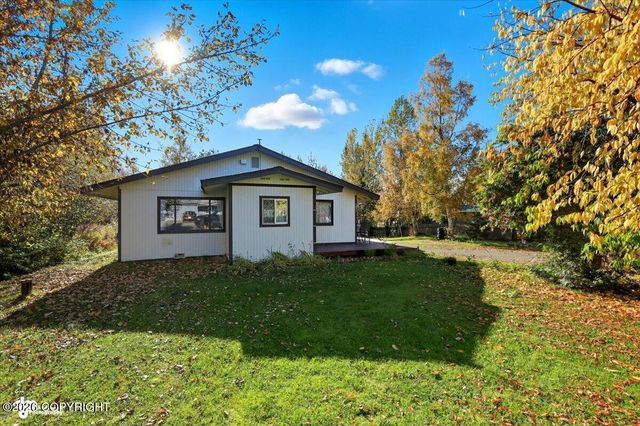 5650 W Crestview Avenue, Wasilla, AK 99623