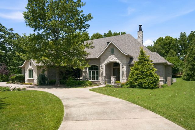 3309 E Sommerset Road, Springfield, MO 65804