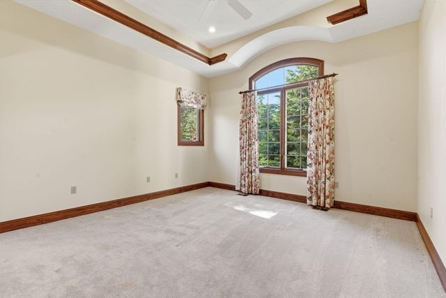 3309 E Sommerset Road, Springfield, MO 65804
