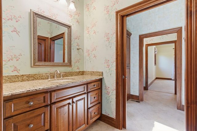 3309 E Sommerset Road, Springfield, MO 65804