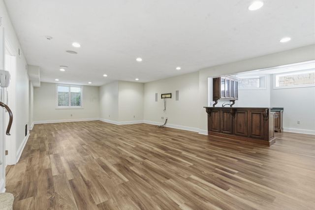 3309 E Sommerset Road, Springfield, MO 65804