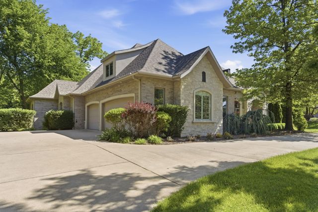 3309 E Sommerset Road, Springfield, MO 65804