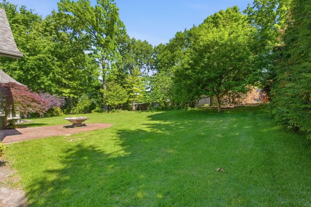 3309 E Sommerset Road, Springfield, MO 65804