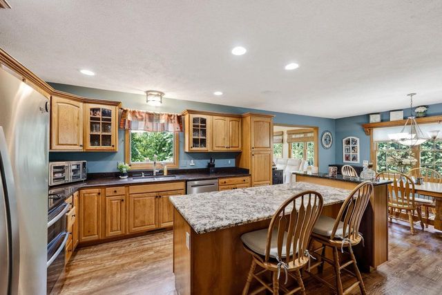 3212 Rockport Park Drive, Janesville, WI 53548