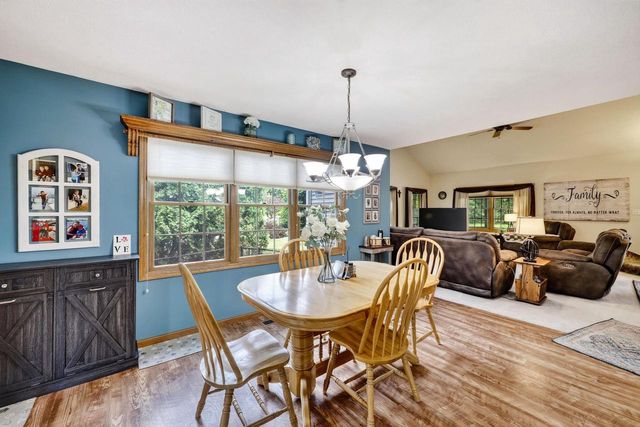 3212 Rockport Park Drive, Janesville, WI 53548