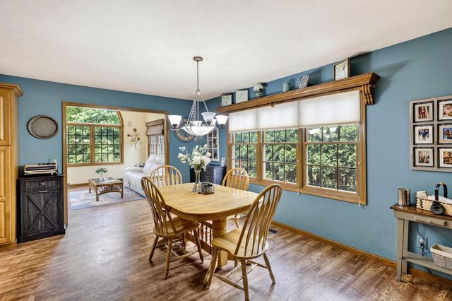 3212 Rockport Park Drive, Janesville, WI 53548