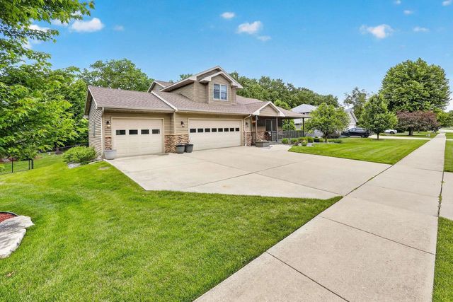 3212 Rockport Park Drive, Janesville, WI 53548