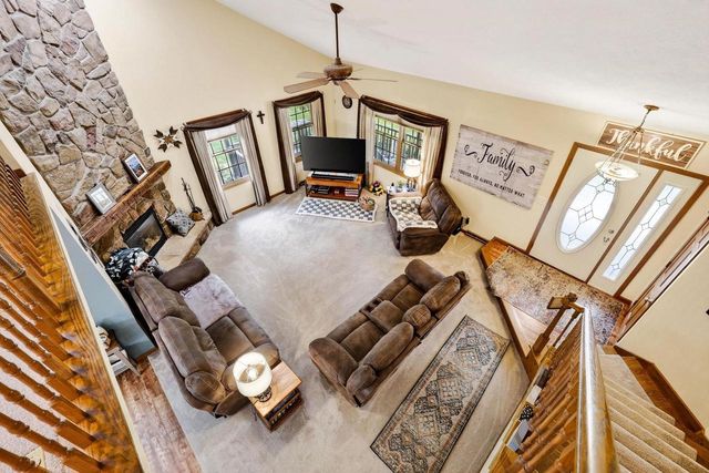 3212 Rockport Park Drive, Janesville, WI 53548