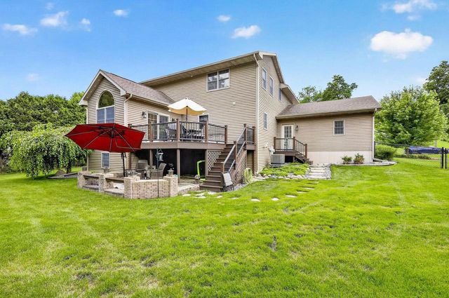 3212 Rockport Park Drive, Janesville, WI 53548