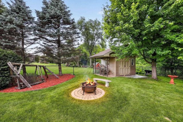 3212 Rockport Park Drive, Janesville, WI 53548