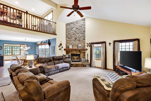 3212 Rockport Park Drive, Janesville, WI 53548