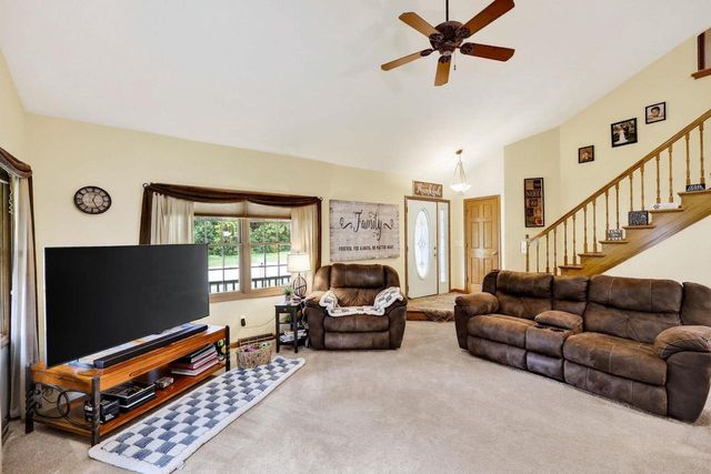 3212 Rockport Park Drive, Janesville, WI 53548