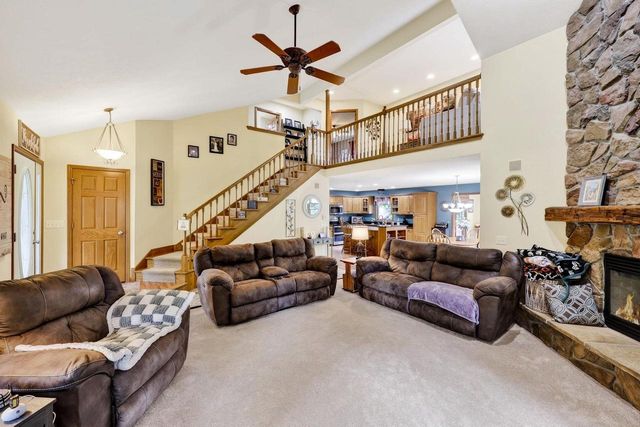 3212 Rockport Park Drive, Janesville, WI 53548