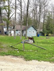 1264 Happy Road, Beaverton, MI 48612