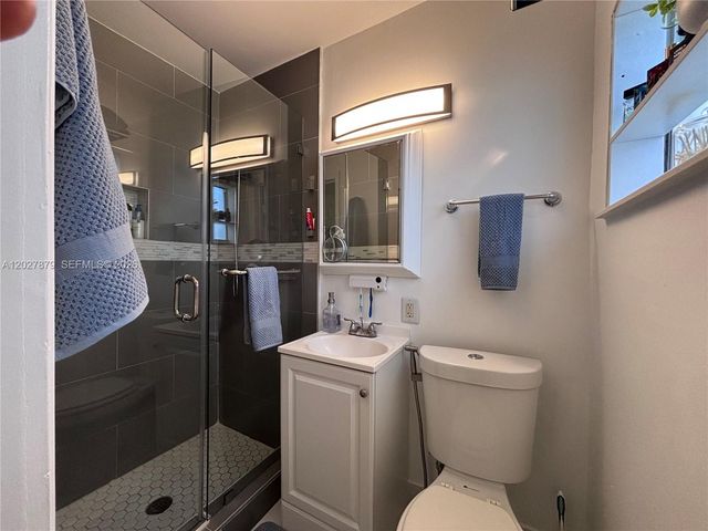 3240 SW 66th Ter, Miramar, FL 33023