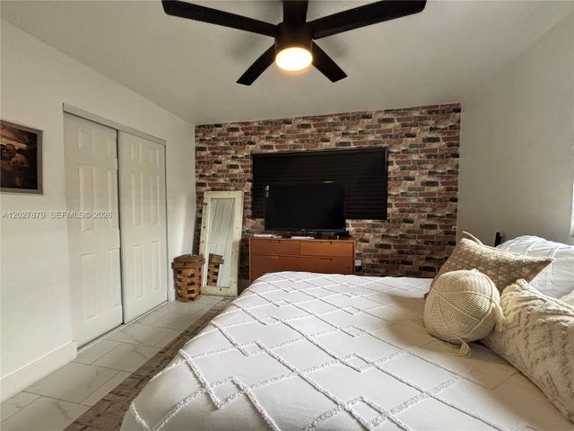 3240 SW 66th Ter, Miramar, FL 33023
